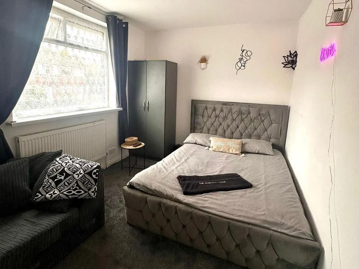 Housesleeps5-Garden-Parking-Petsok-Near Locks Bradford  Velká Británie